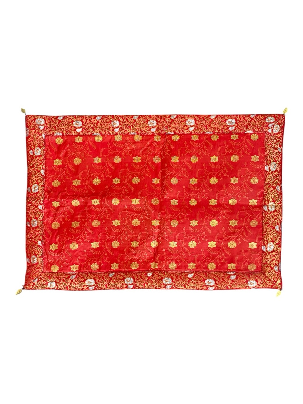 Kim Seybert Vintage Embroidered Red Silk 1 Placemat Table Linen Asian Inspired